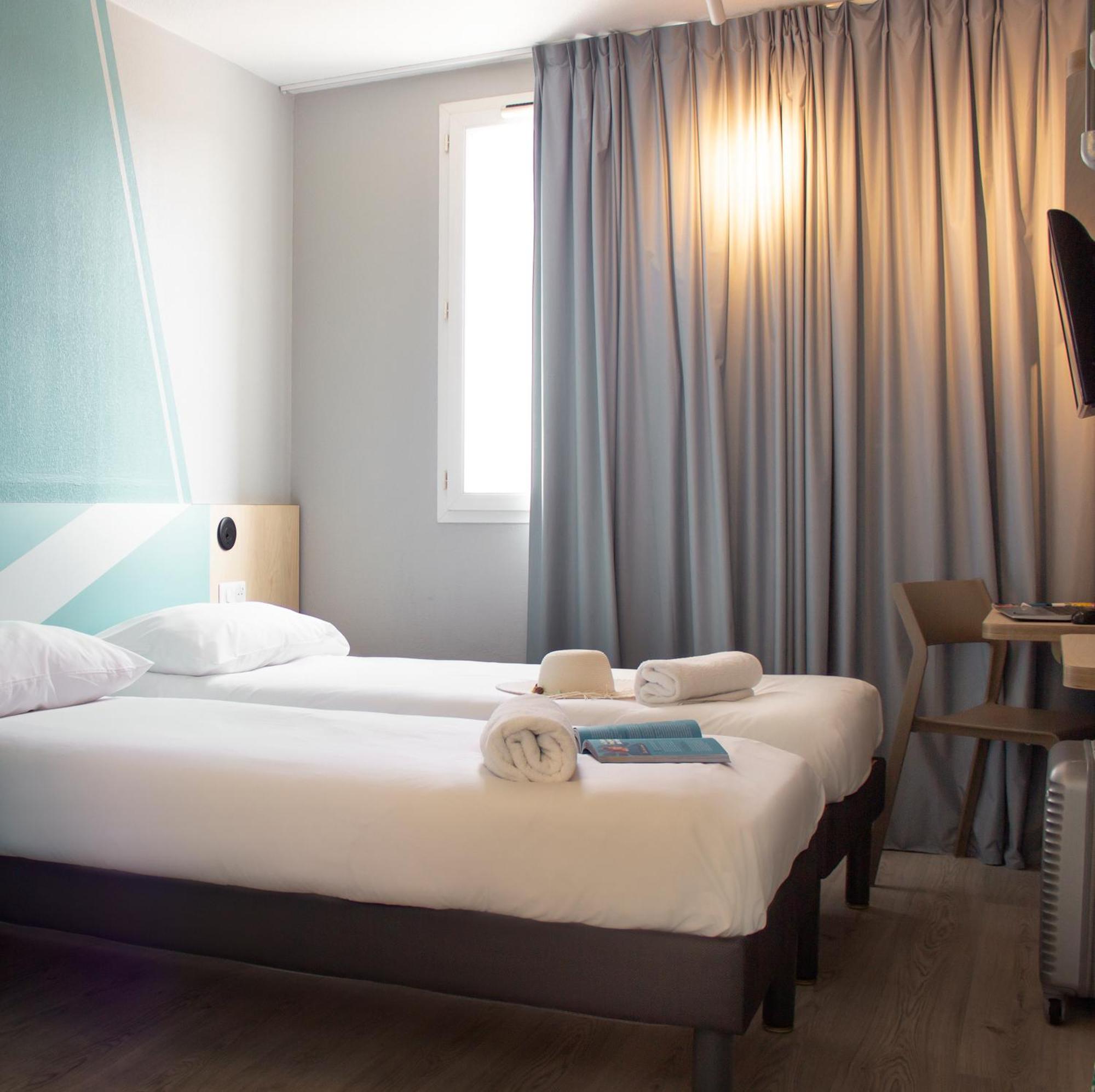 Ibis Budget Lunel Porte De Camargue Aimargues Exterior foto