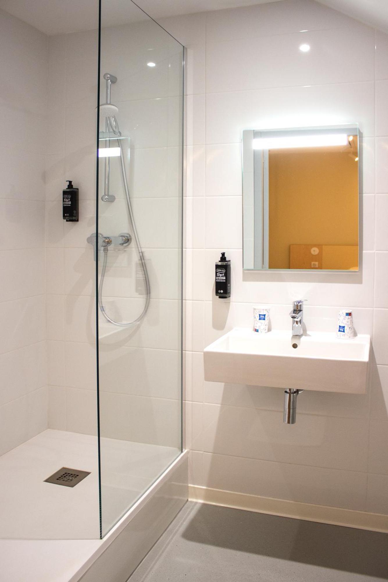 Ibis Budget Lunel Porte De Camargue Aimargues Exterior foto