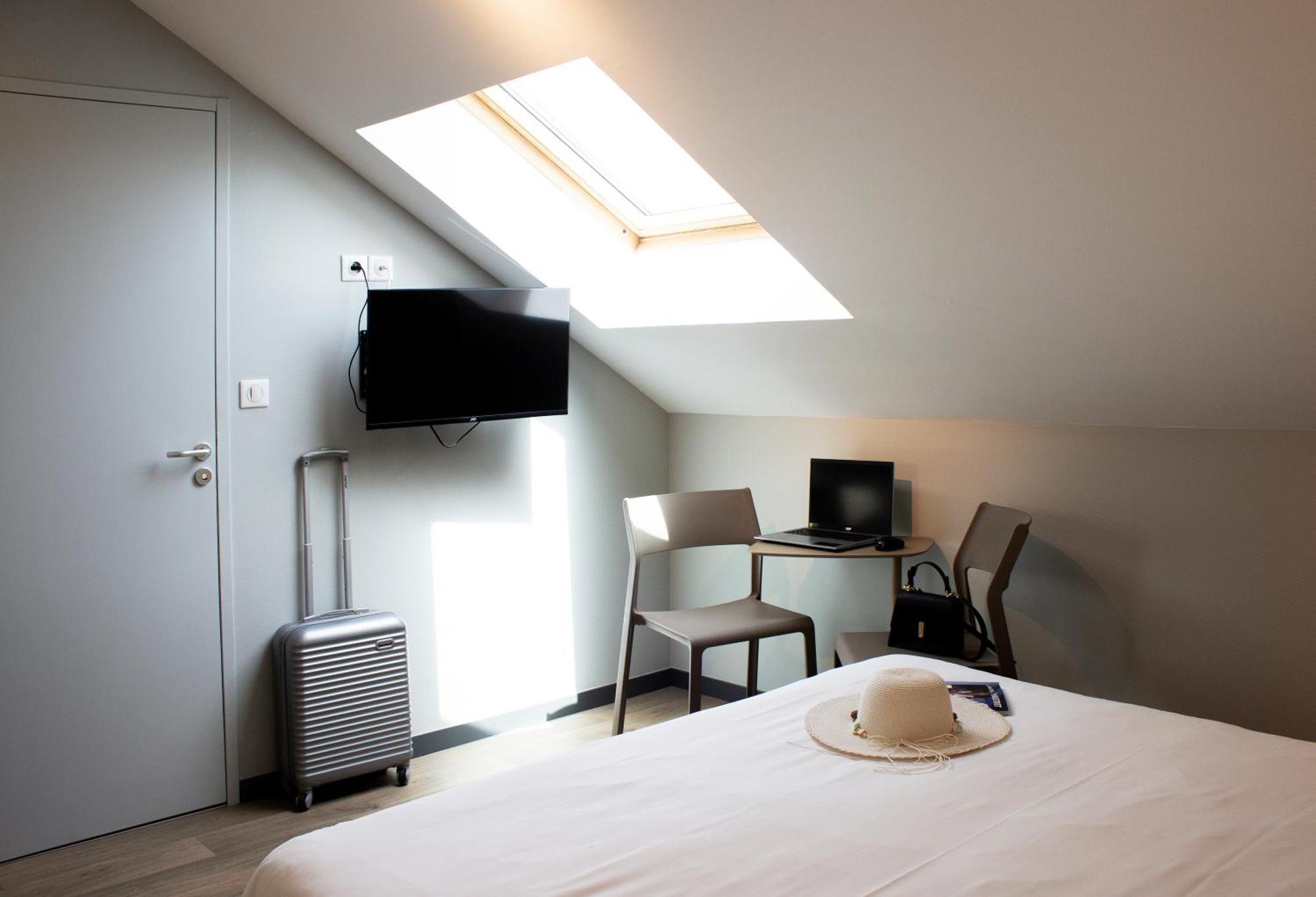Ibis Budget Lunel Porte De Camargue Aimargues Exterior foto