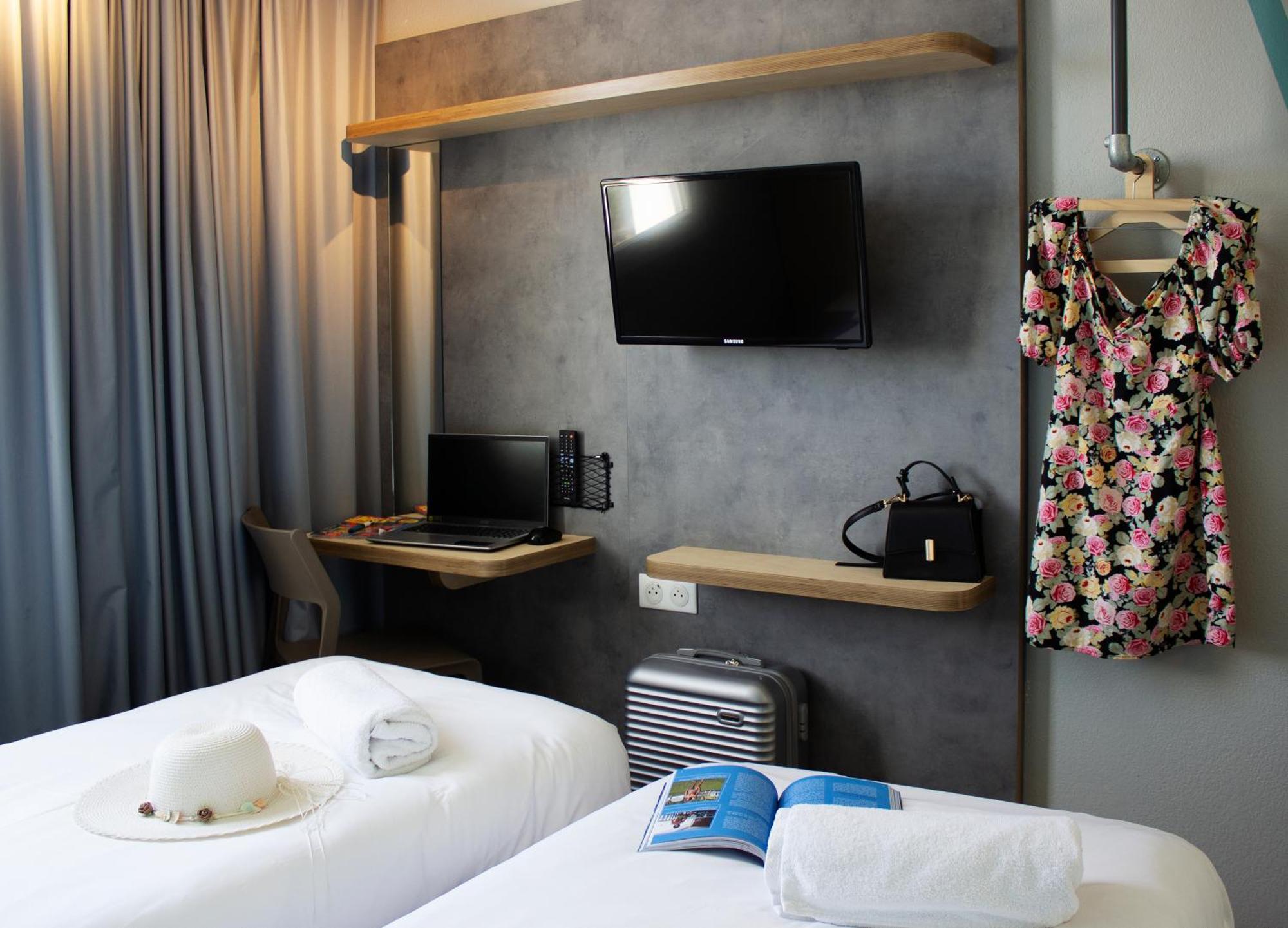 Ibis Budget Lunel Porte De Camargue Aimargues Exterior foto
