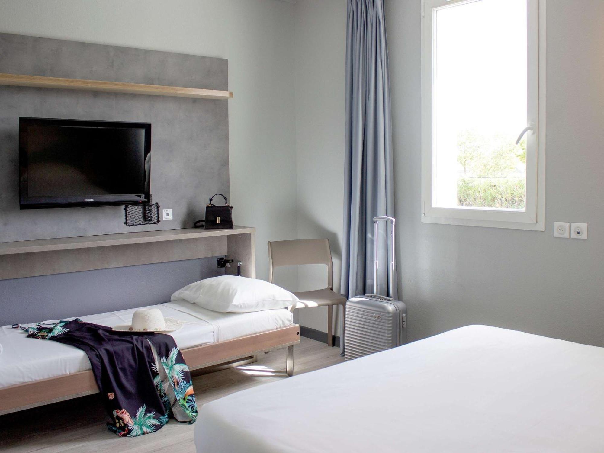 Ibis Budget Lunel Porte De Camargue Aimargues Exterior foto
