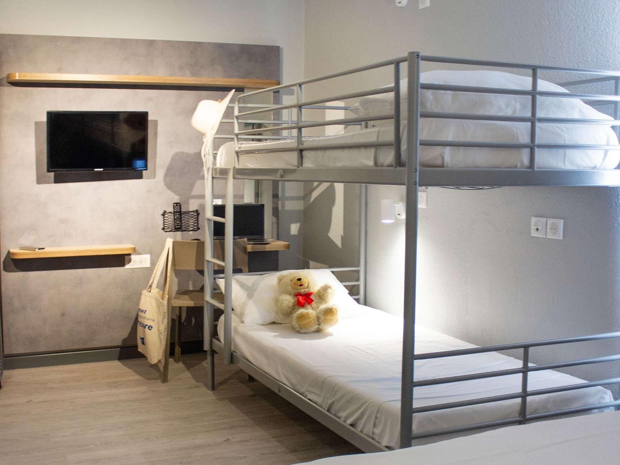 Ibis Budget Lunel Porte De Camargue Aimargues Exterior foto